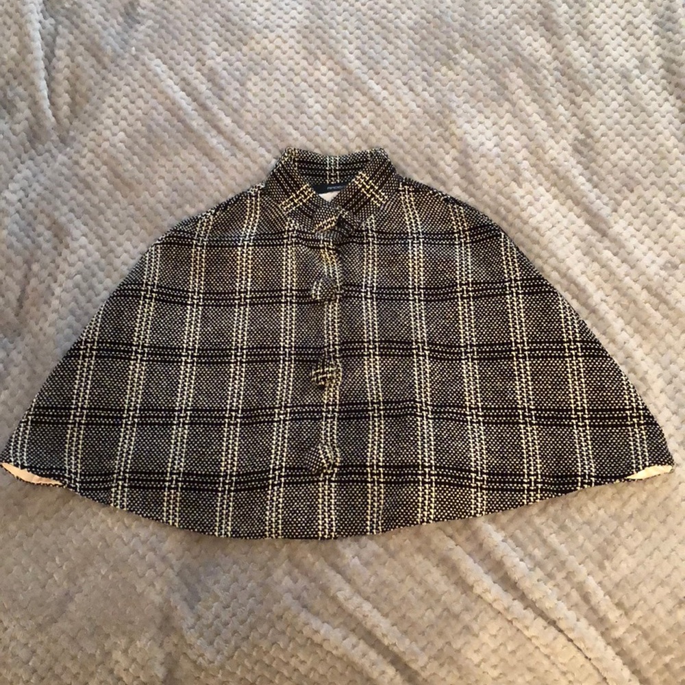 Arden B mini cape